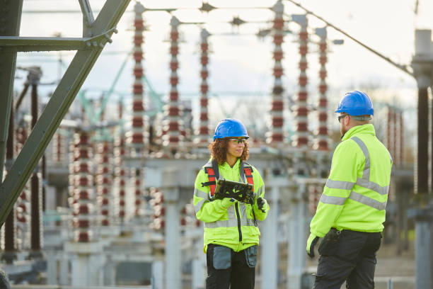 Best Affordable Emergency Electrician  in Burton, OH